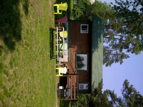 Logging Chain Lodge Cottage Resort Dwight Exterior photo